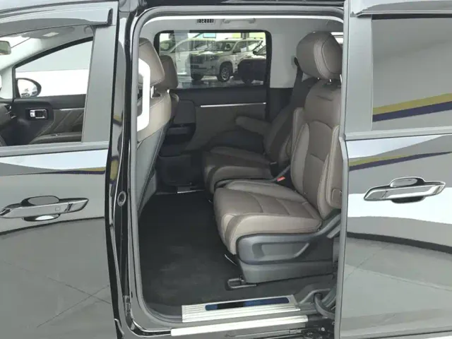 Wuling Starlight 730 — Фото автомобиля 11