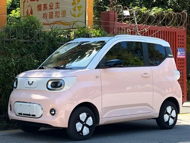 Фотография автомобиля — Wuling Hongguang Mini EV