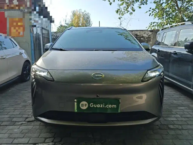 GAC Aion Y — Фото автомобиля 2