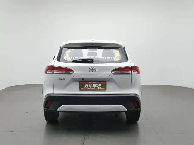 Toyota Corolla Cross — Фото автомобиля 4
