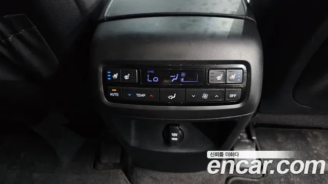 Hyundai Palisade Palisade Дизель 2.2 2WD — Фото автомобиля 17