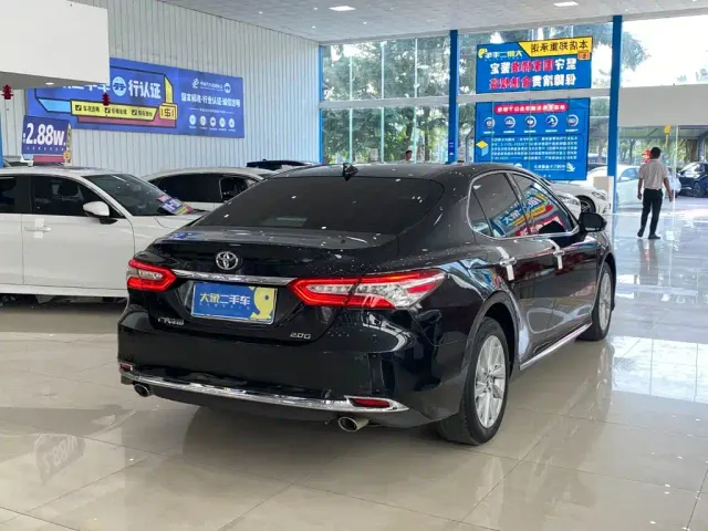 Toyota Camry — Фото автомобиля 13