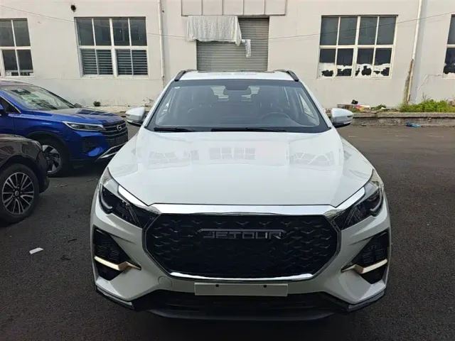 Jetour X70 — Фото автомобиля 2