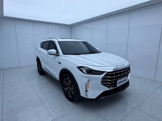 Jetour X70 Plus — Фото автомобиля 3