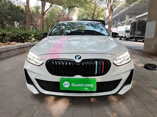 BMW 1 Series — Фото автомобиля 2