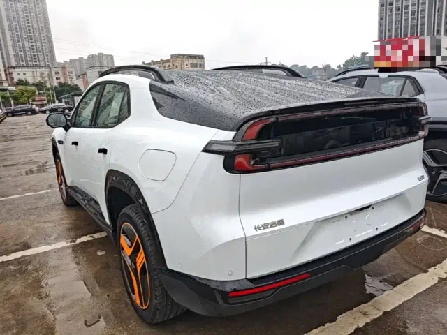 Changan Qiyuan E07 — Фото автомобиля 4