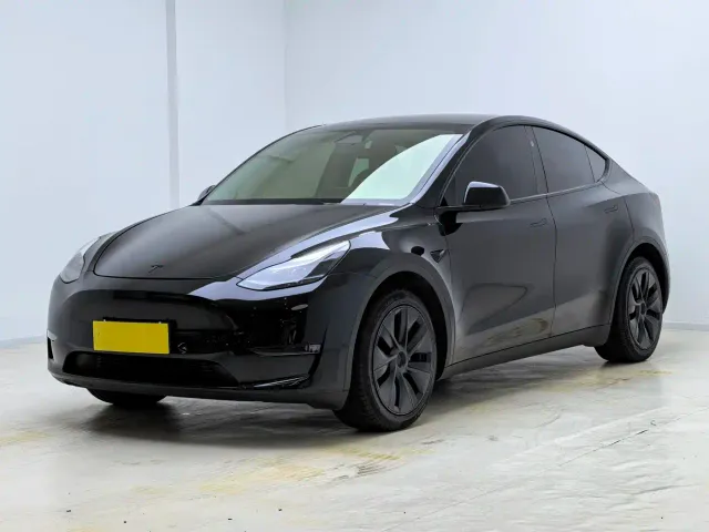 Фотография автомобиля — Tesla Model Y
