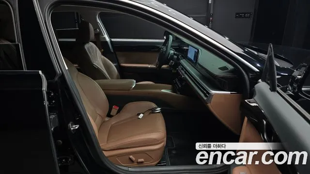 Hyundai Grandeur GN7 — Фото автомобиля 16