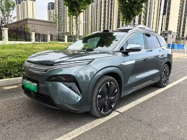 Фотография автомобиля — BYD Tang L