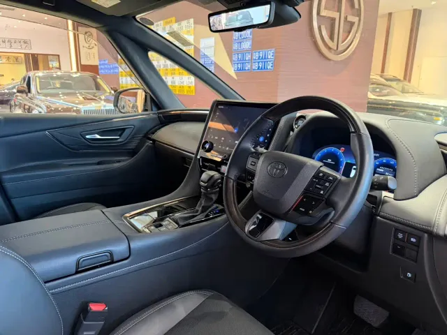 Toyota Alphard — Фото автомобиля 7
