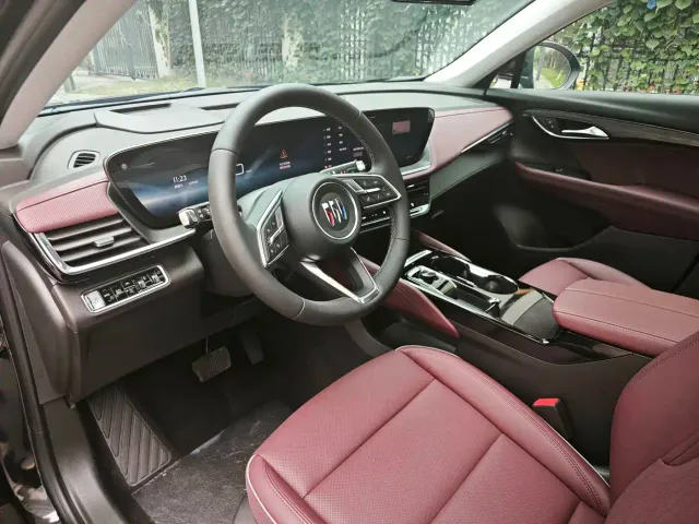 Buick Envision Plus — Фото автомобиля 14
