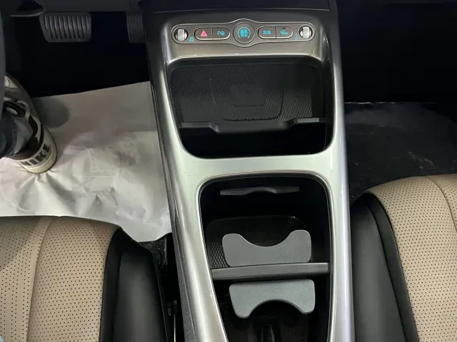 BYD Dolphin — Фото автомобиля 12