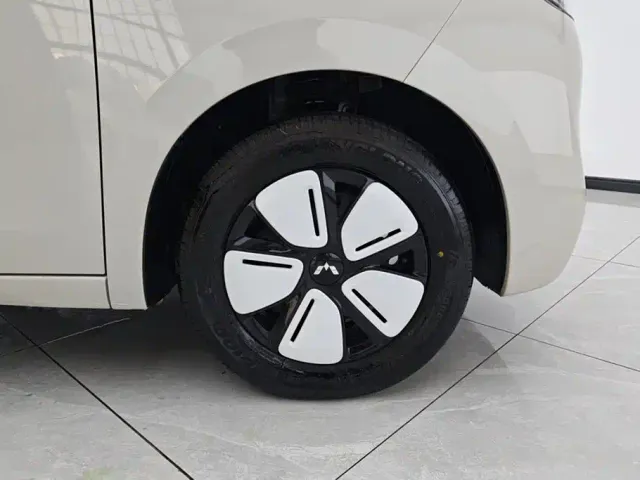 Wuling Hongguang Mini EV — Фото автомобиля 6
