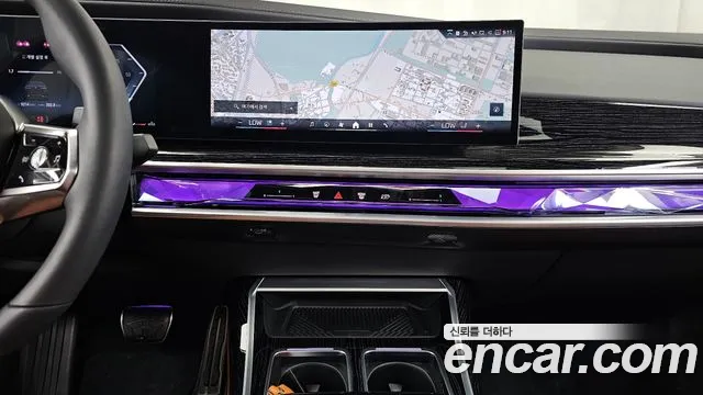 BMW 7-Series 7 серия (G70) 740i xDrive M Sport — Фото автомобиля 14