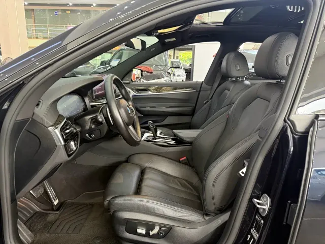 BMW 6 Series Gran Turismo — Фото автомобиля 10