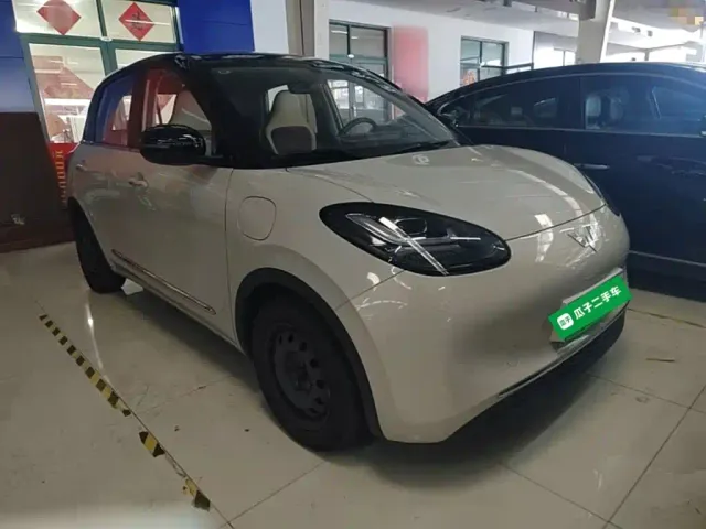 Wuling Bingo — Фото автомобиля 3