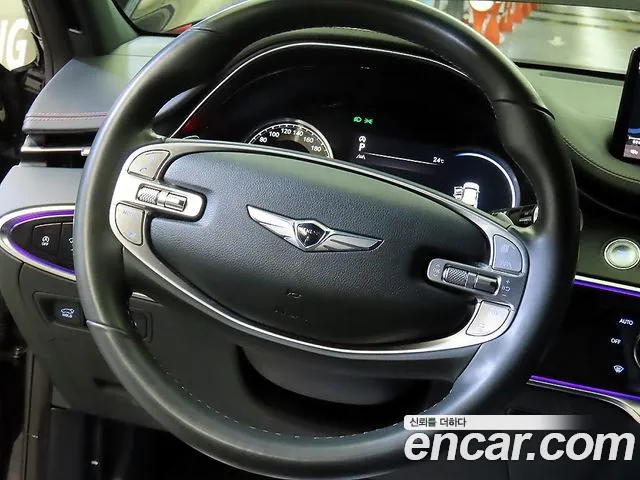 Genesis GV70 — Фото автомобиля 8