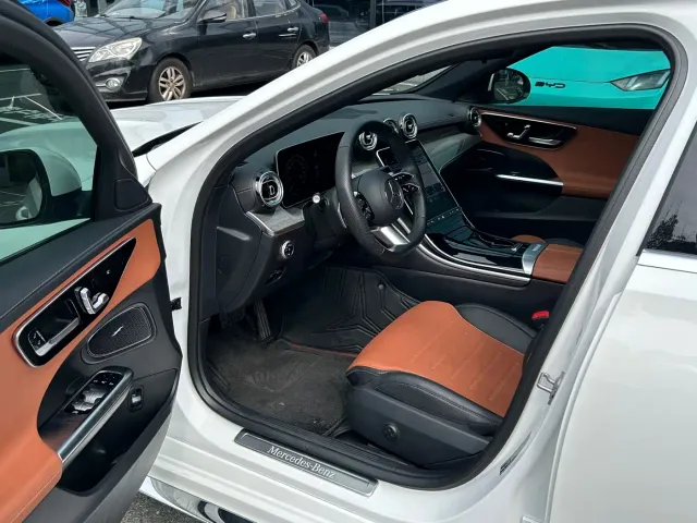 Mercedes-Benz C-Class — Фото автомобиля 8