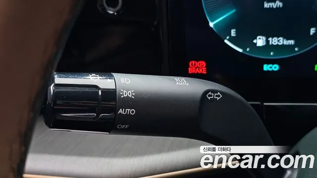 Hyundai Grandeur — Фото автомобиля 24