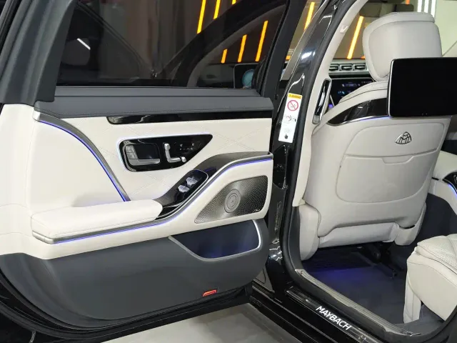 Mercedes-Benz Maybach S-Class — Фото автомобиля 24