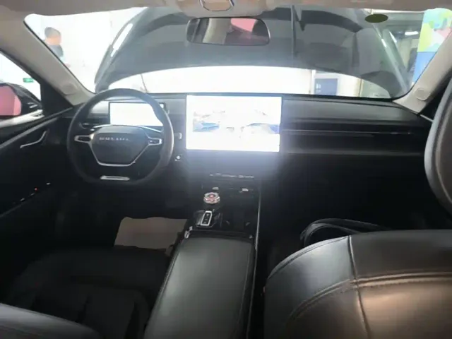 Wuling Starlight — Фото автомобиля 9