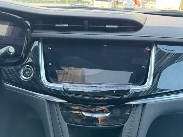 Cadillac XT6 — Фото автомобиля 8