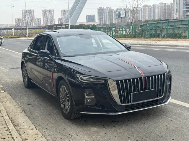 Hongqi H5 — Фото автомобиля 3