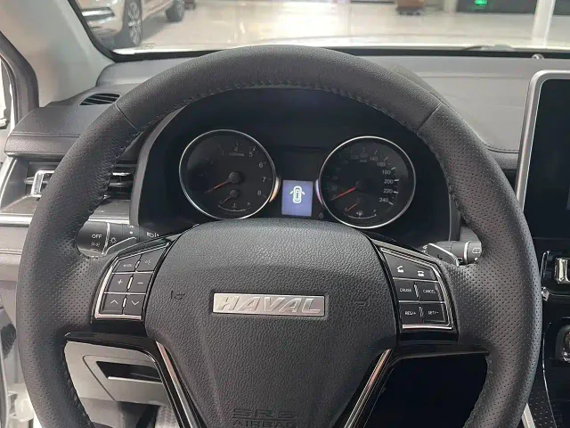 Haval M6 — Фото автомобиля 5