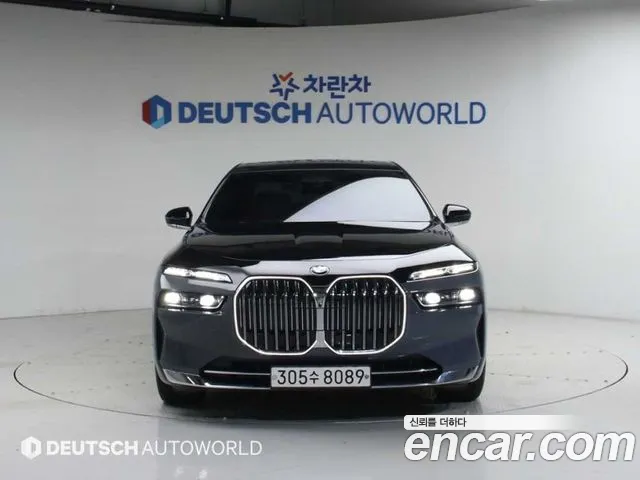 BMW 7-Series 7 серия (G70) 740i sDrive Design Pure Excellence — Фото автомобиля 3