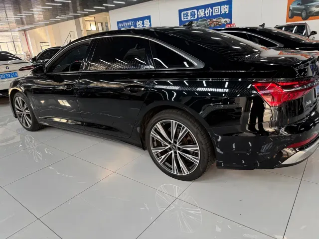 Audi A6L — Фото автомобиля 2
