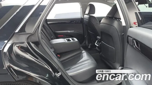 Hyundai Grandeur — Фото автомобиля 10