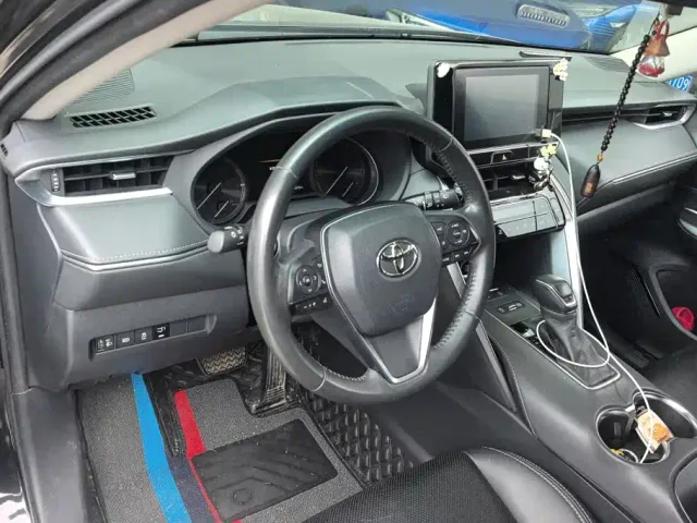Toyota Harrier — Фото автомобиля 12