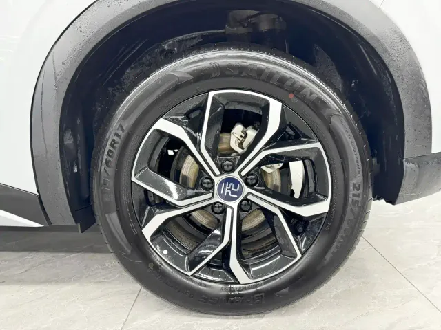 BYD Yuan PLUS — Фото автомобиля 23