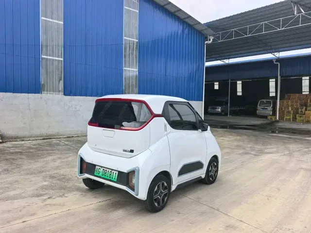 Wuling NanoEV — Фото автомобиля 4