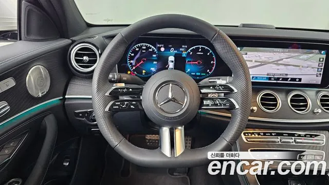 Mercedes-Benz E-Class — Фото автомобиля 13