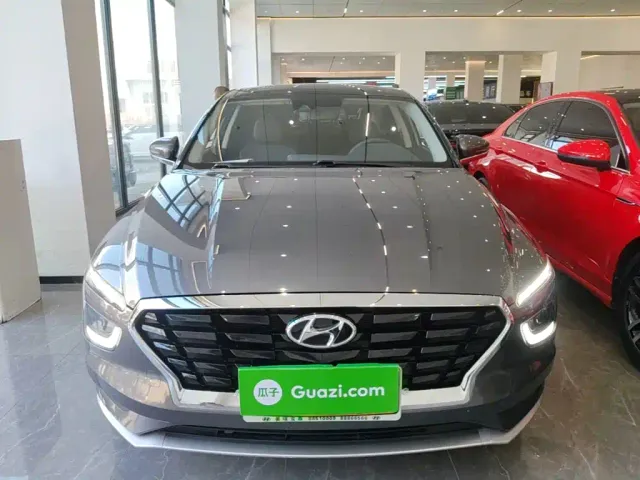 Hyundai Mistra — Фото автомобиля 2
