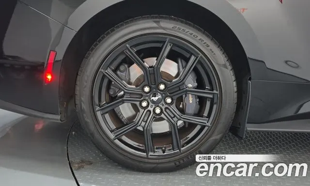 Ford Mustang 7th Gen — Фото автомобиля 5