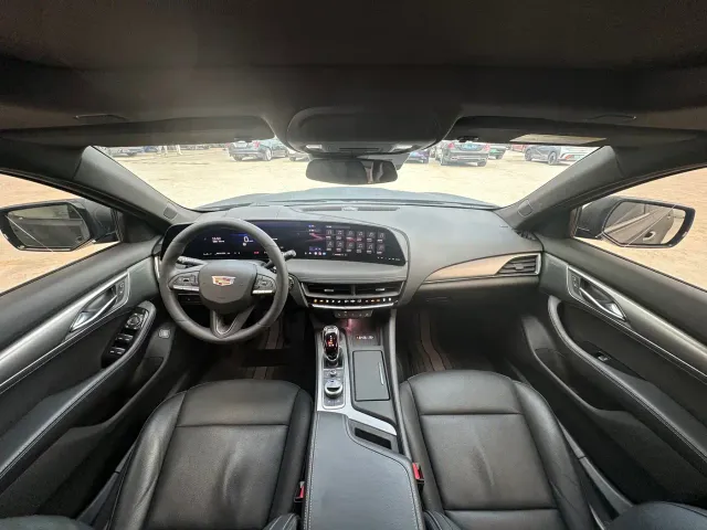 Cadillac CT5 — Фото автомобиля 15