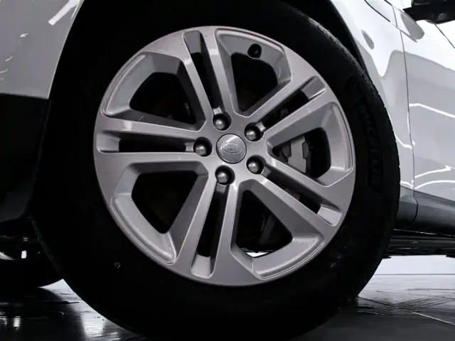 Land Rover Range Rover Sport — Фото автомобиля 16