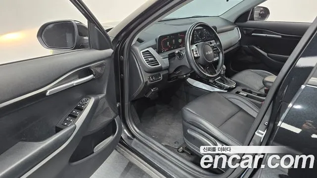 Kia Seltos New — Фото автомобиля 15