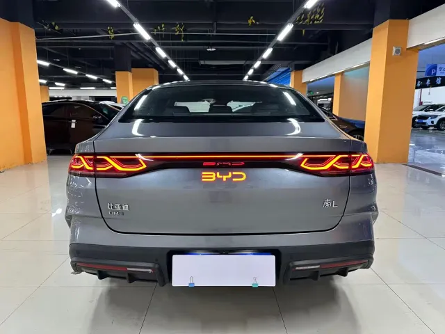 BYD Qin L — Фото автомобиля 7
