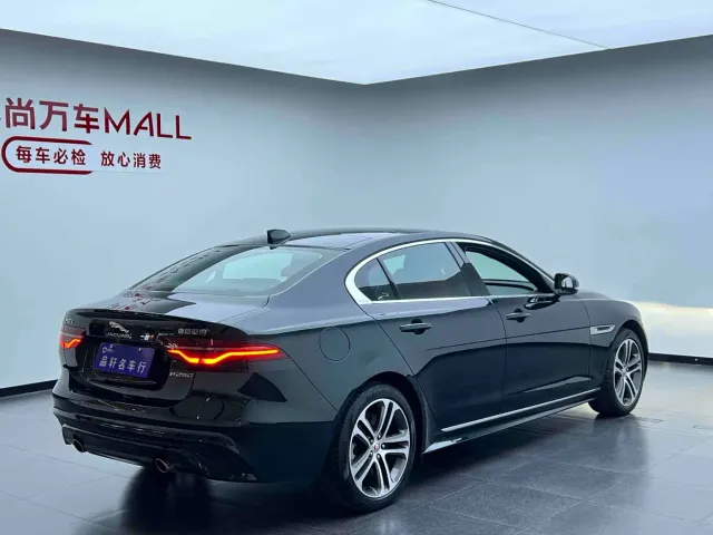Jaguar XEL — Фото автомобиля 5
