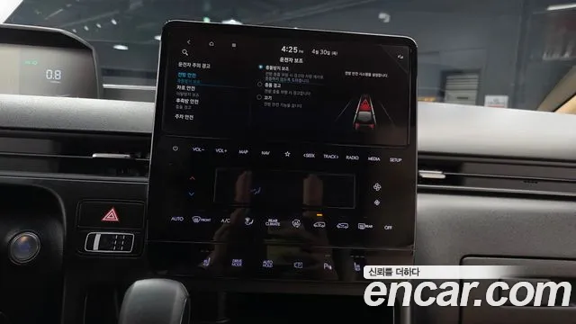 Hyundai Staria Staria 4WD Tourer 9 мест — Фото автомобиля 14