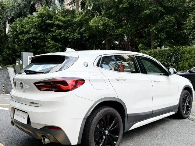 BMW X2 — Фото автомобиля 4