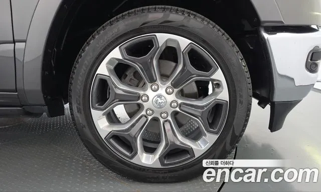 Dodge Ram — Фото автомобиля 6