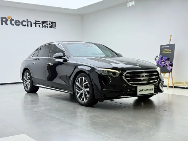 Mercedes-Benz E-Class — Фото автомобиля 6