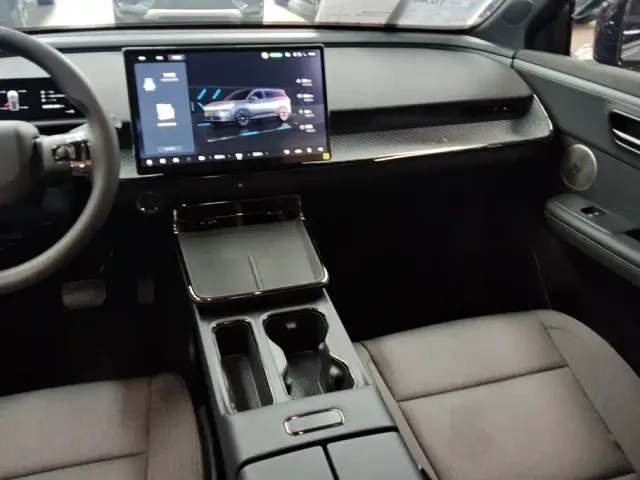 Toyota BoZhi 3X — Фото автомобиля 13