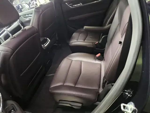Cadillac XT6 — Фото автомобиля 16