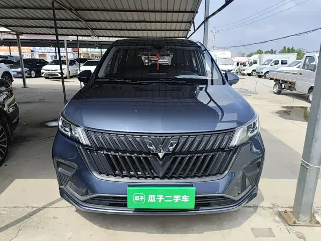 Wuling Jiachen — Фото автомобиля 2