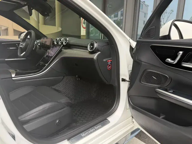 Mercedes-Benz C-Class — Фото автомобиля 6